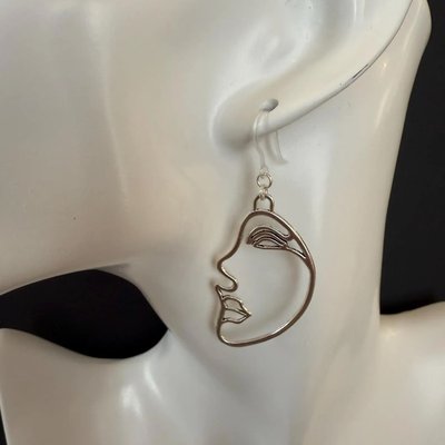 Allergy-friendly earrings - hypoallergenic materials - Image 4