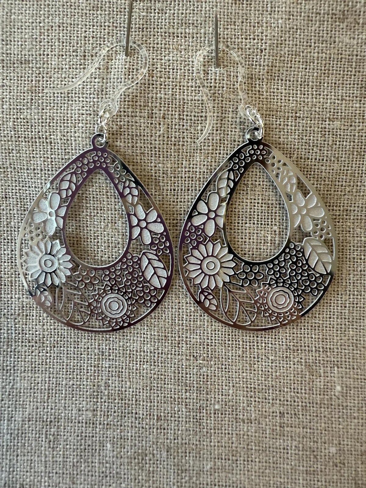 Allergy-Friendly Earrings - Gentle on Sensitive Skin