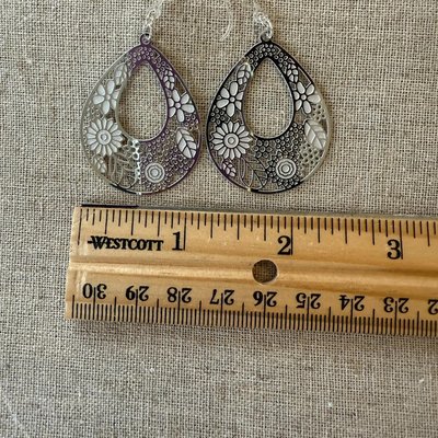 Lightweight hypoallergenic earrings - safe for metal allergies - Image 2