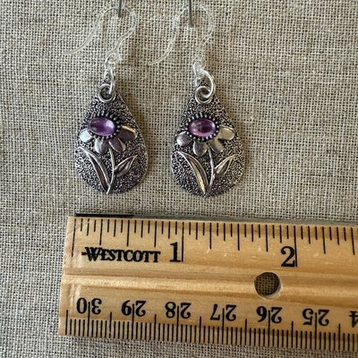 Lightweight hypoallergenic earrings - safe for metal allergies - Image 3