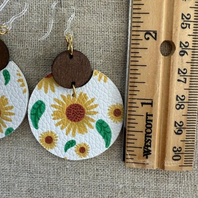 Lightweight hypoallergenic earrings - safe for metal allergies - Image 2
