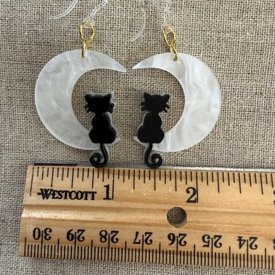 Lightweight hypoallergenic earrings - safe for metal allergies - Image 2