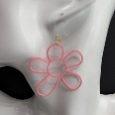 Lightweight hypoallergenic earrings - safe for metal allergies - Image 4
