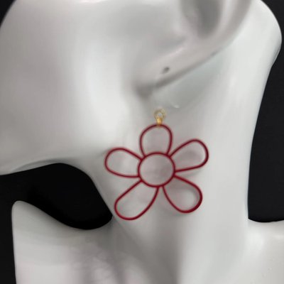 Lightweight hypoallergenic earrings - safe for metal allergies - Image 4