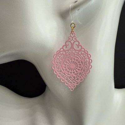 Lightweight hypoallergenic earrings - safe for metal allergies - Image 4