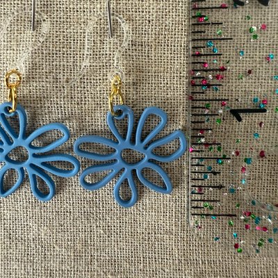 Lightweight hypoallergenic earrings - safe for metal allergies - Image 2