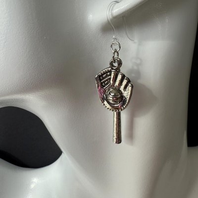 Allergy-friendly earrings - hypoallergenic materials - Image 3