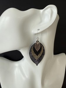 Hypoallergenic earrings for sensitive ears - Image 4